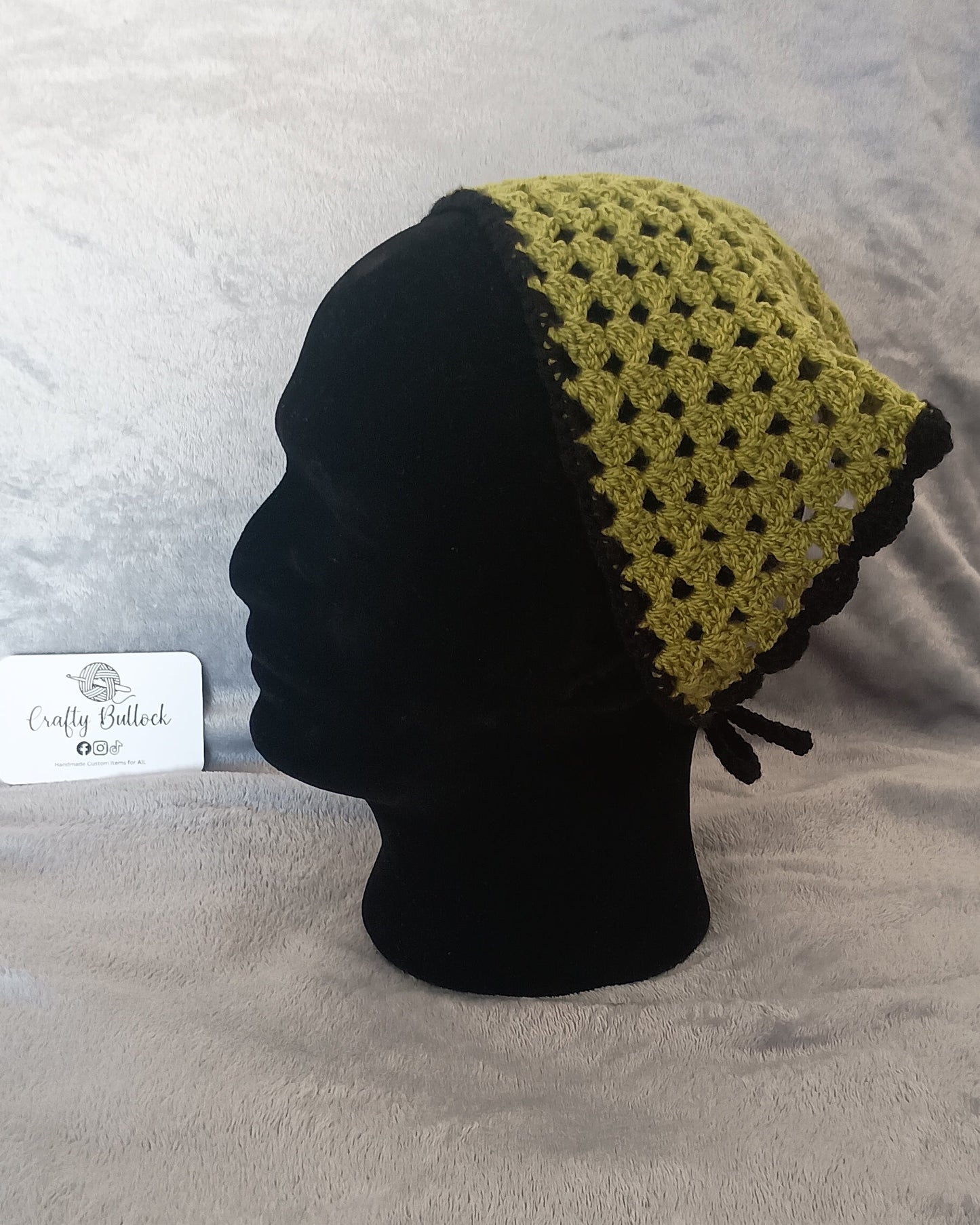 L - Olive green bandana with black boarder