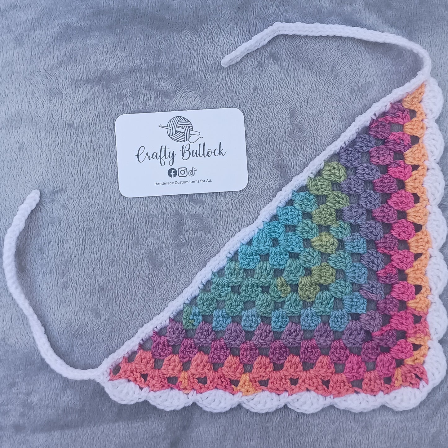 M - Pastel rainbow and white bandana