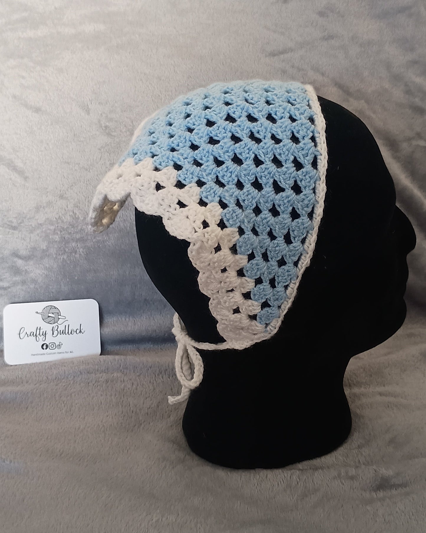L - Baby blue bandana with white boarder