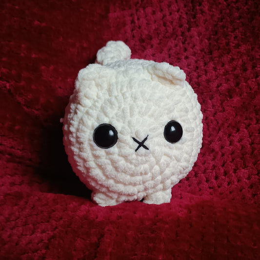 White Loaf Cat